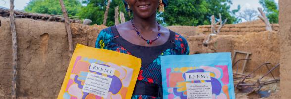 Maimouna Coulibaly, 22 ans et ménagère dans la région de Ségou, a testé les serviettes hygiéniques réutilisable. Crédit Photo: Djigui keita/ Mali