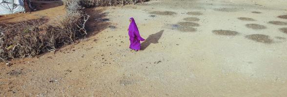 Ibadolives in the village of Oog in Somaliland. She is assisting IDP’s that are victim of the ongoing drought in the Horn of Africa. Photo credit: Petterik Wiggers/Oxfam Novib
