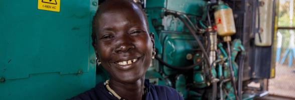 Nyathak Chuol, refugee mother of six and a self-trained engineer at Pinyudo Camp in Gambella, Western Ethiopia oversees an EU and Oxfam-funded solar-powered water point, a lifeline for thousands of refugees Photo credit: Petterik Wiggers/Oxfam