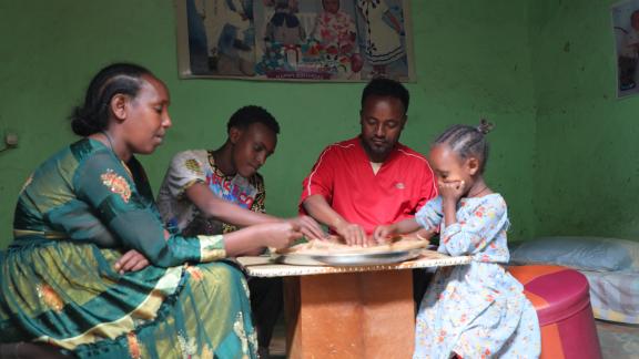 Achewach, Assefa's and their children