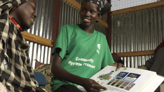 Achol Ring Tong Longar, 21 after arriving at the South Sudan border from war torn Sudan. Credit: Peter Caton/Oxfam