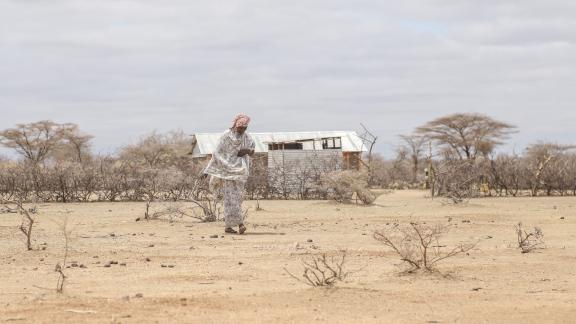 Abdia Ibrahim, program participant of the water project in Barambale in Isiolo county where a water point was set up by MID -P in partnership with Oxfam. Photo Credit: Eyeris Communications/OxfamAbdia Ibrahim, program participant of the water project in Barambale in Isiolo county where a water point was set up by MID -P in partnership with Oxfam. Photo Credit: Eyeris Communications/Oxfam