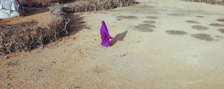 Ibadolives in the village of Oog in Somaliland. She is assisting IDP’s that are victim of the ongoing drought in the Horn of Africa. Photo credit: Petterik Wiggers/Oxfam Novib