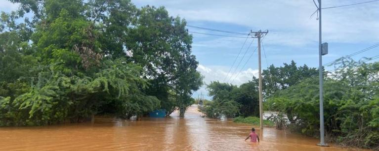 The El Niño-induced heavy rains and flash flooding killed 130 people in Ethiopia, Kenya and Somalia, while the region is still reeling from one of the most severe droughts in 40 years. 