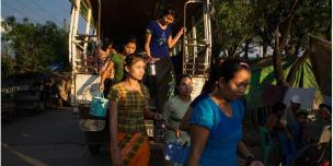 Oxfam in Asia - Campaigns and Policy Influencing - Underpaid & Undervalued: How Inequality Defines Women's Work in Asia Oxfam in Asia - Campaigns and Policy Influencing - Underpaid & Undervalued: How Inequality Defines Women's Work in Asia