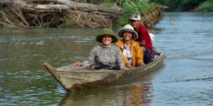 Women on a boat in Cambodia - SCR