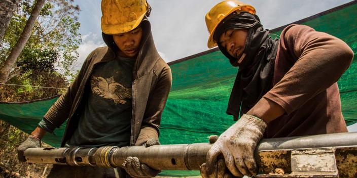 Oxfam in Asia - Mekong Extractive Industry Programme - Achieving Impacts at Scale