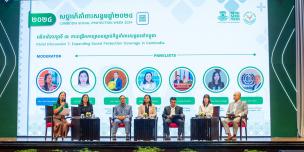 Panel discussion on “Expanding Social Protection Coverage in Cambodia” moderated by Ms. Sok Chan Chhorvy, Oxfam Program Manager. ©Oxfam