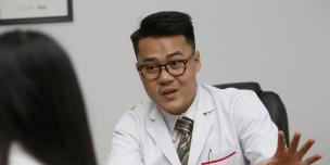 Buntongyi Nit founded MeetDoctor in 2018, driven by a vision to use technology to bridge Cambodia’s healthcare gap and save lives. Buntongyi Nit founded MeetDoctor in 2018, driven by a vision to use technology to bridge Cambodia’s healthcare gap and save lives.