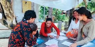 Core parents monthly meeting, Thnort Chrom village