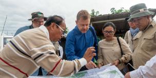 MAFF, EU delegation visit to Tonle Sap MAFF, EU delegation visit to Tonle Sap