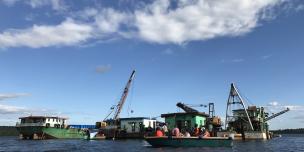 Sand dredging of sand mining comapnies, Koh Kong