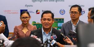 From Left: Ms. Sophoan Phean, Oxfam National Director, H.E. Dr. Sophanarith Heng, Deputy Director of NSSF and Spokesperson of the Ministry of Labor and Vocational Training, and Mr. Chamrouen Ung, Executive Director at ThmeyThmey during an interview with the media. From Left: Ms. Sophoan Phean, Oxfam National Director, H.E. Dr. Sophanarith Heng, Deputy Director of NSSF and Spokesperson of the Ministry of Labor and Vocational Training, and Mr. Chamrouen Ung, Executive Director at ThmeyThmey during an interview with the media.