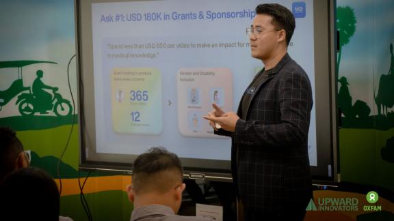 Dr. Buntongyi Nit, Co-Founder and CEO of Meet Doctor, one of the program’s successful graduates, delivered a compelling business pitch. Dr. Buntongyi Nit, Co-Founder and CEO of Meet Doctor, one of the program’s successful graduates, delivered a compelling business pitch.