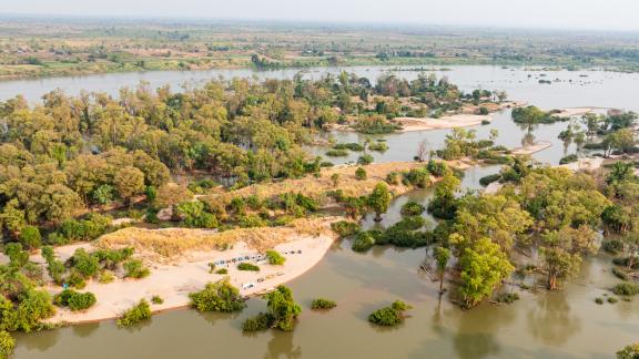 Koh Han, Stung Treng province, stands as a serene haven along the Mekong River. With its pristine natural beauty, vibrant ecosystems, and cultural significance, Koh Han invites visitors to connect with nature and discover the vital role of preserving this unique treasure for generations to come.” Koh Han, Stung Treng province, stands as a serene haven along the Mekong River. With its pristine natural beauty, vibrant ecosystems, and cultural significance, Koh Han invites visitors to connect with nature and discover the vital role of preserving this unique treasure for generations to come.”