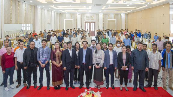 Group photo of participants during the Annual Regional Forum with Local Leaders and Workers’ Representatives in Svay Rieng province.