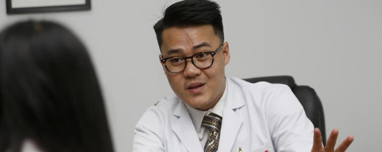 Buntongyi Nit founded MeetDoctor in 2018, driven by a vision to use technology to bridge Cambodia’s healthcare gap and save lives.