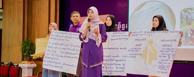 Street vendors presented their challenges and needs during the 11th International Street Vendors’ Day in Phnom Penh. ©Oxfam