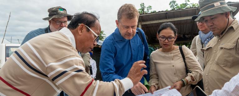 MAFF, EU delegation visit to Tonle Sap