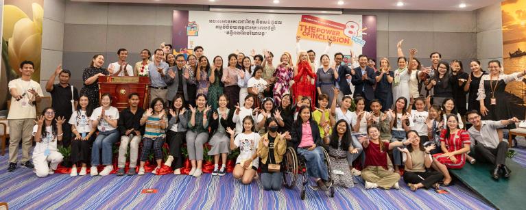 Distinguished guests, and participant gathered for a group photo during The Power of Inclusion festival in Phnom Penh, celebrating eight years of the Voice project’s impact.
