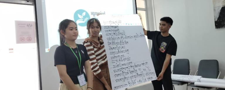 Chenda presenting the skills she gained duirng her time volunteering with Live & Learn Cambodia