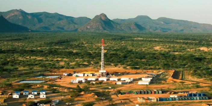 Oil rig in Turkana. Photo credit: Kenya Civil Society Platform on Oil and Gas Petroleum Revenue Report