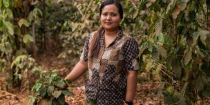 Pheuy Thavisak Gender equality concepts brighten the horizons for Salavan coffee farmer Pheuy Thavisak Gender equality concepts brighten the horizons for Salavan coffee farmer