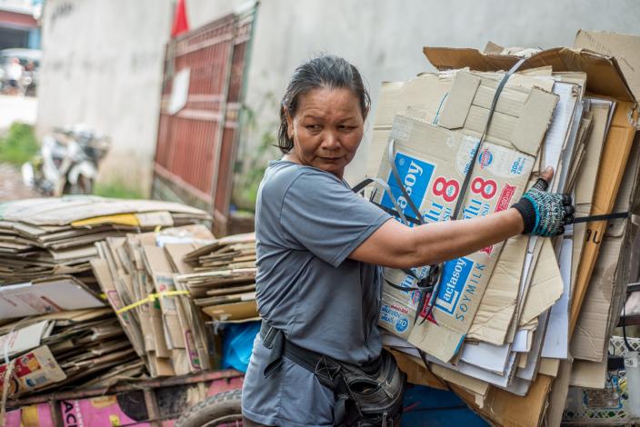 Female waste picker in Vientiane, Laos