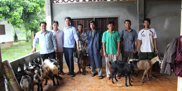 Handover of goats to community