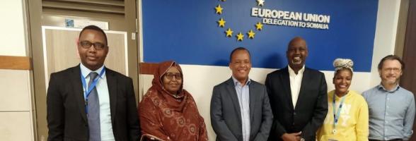 Group of people part of Somalia Non-State Actors (SONSA), ReCIPE's partner in Somalia