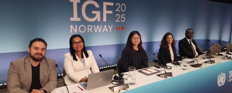 Photo of panellists during ReCIPE's session at the Global IGF. From left to right: Cristian León Coronado - Fundación InternetBolivia.org, Theary Luy - CCC, Tran Thi Tuyet - IPS, Mia Marzotto - ReCIPE PMU, Mohamed Aded Ali - SONSA.