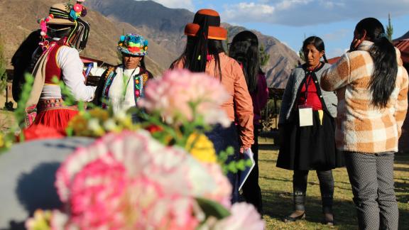 Escuela de Mujeres Quechua y Metales Pesados