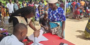 Oxfam in Malawi supports more than eight thousand drought affected people with cash transfers 