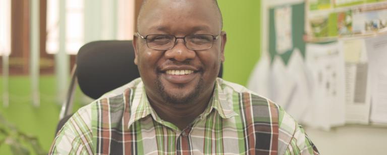 Peter Kamalingin - Oxfam CD 2012-2018p