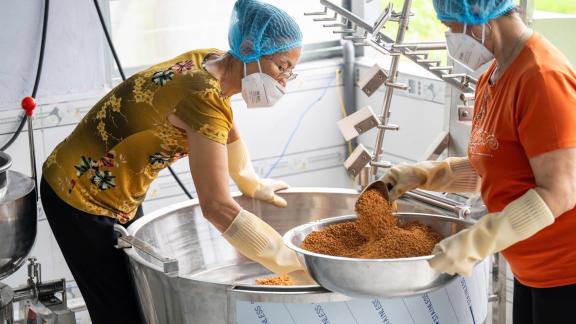 Empowering women farmers in Mekong Delta through safe agricultural practices2